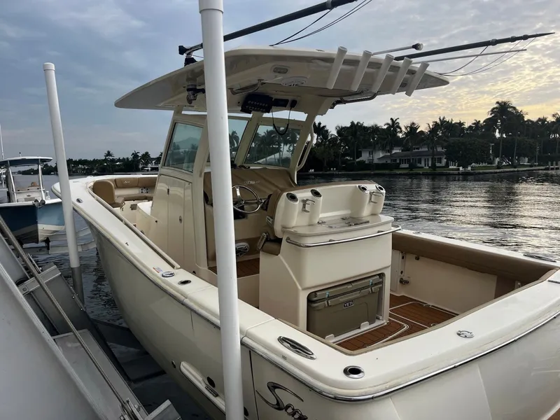 Slide: The Image of Scout 300 LXF 2017 - 6780882