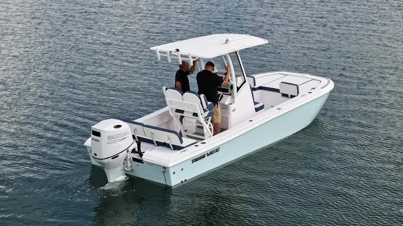 Slide: The Image of Twin Vee 22 BayCat 2026 - 6048160