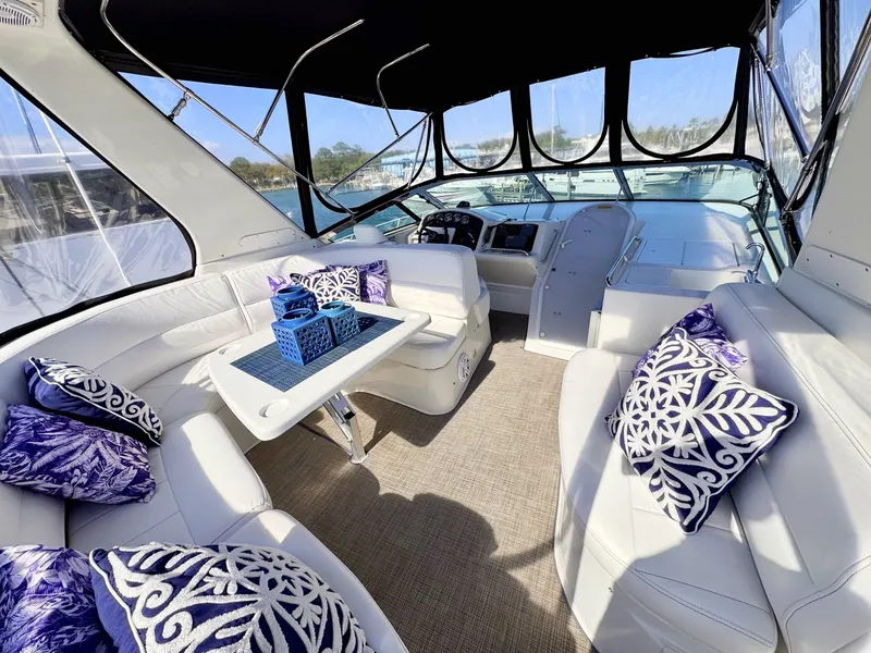 Slide: The Image of Carver Voyager 530  Flybridge - 6050006