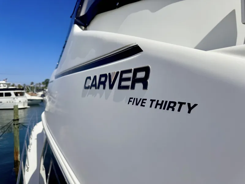 Slide: The Image of Carver Voyager 530  Carve Logo - 6050129