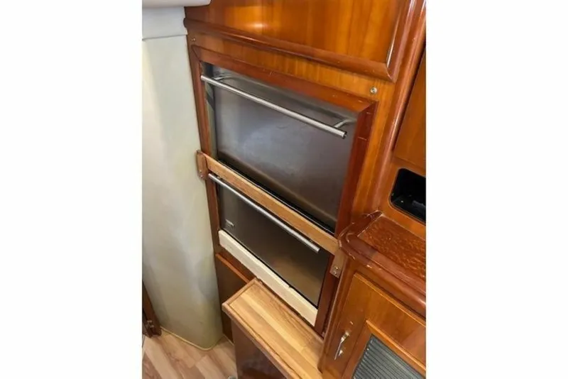 Slide: The Image of Carver Yachts 46 2004 - 6048287