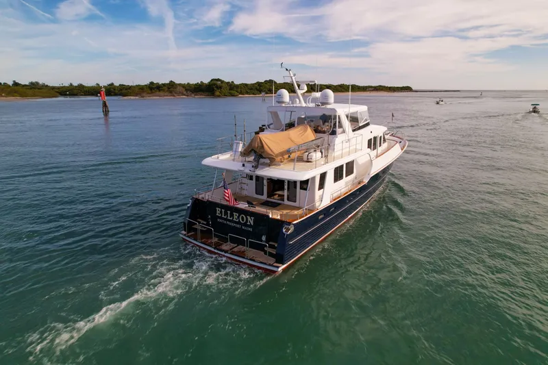 Slide: The Image of Grand Banks 64 Aleutian RP 2003 - 6048846