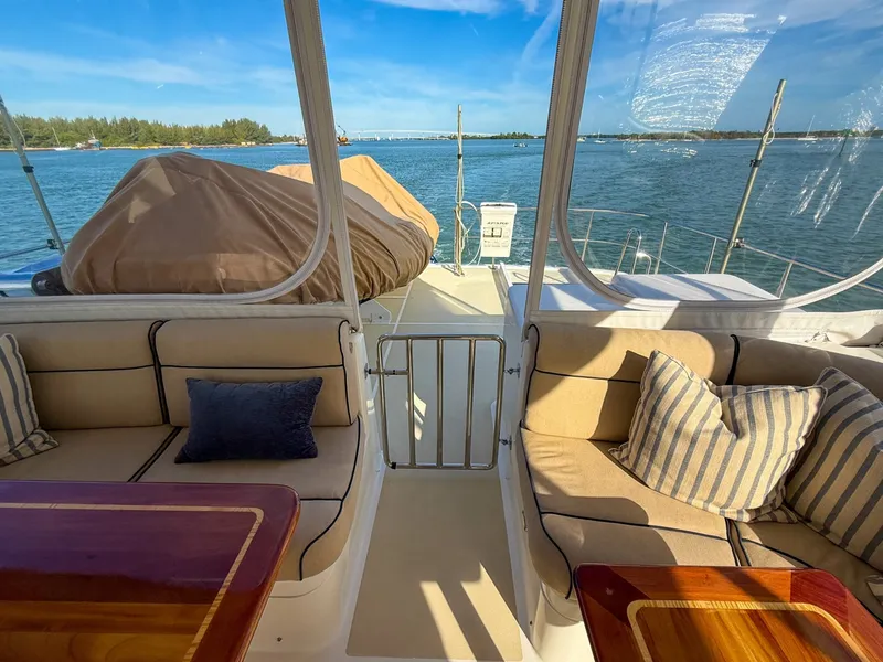 Slide: The Image of Grand Banks 64 Aleutian RP 2003 - 6048870