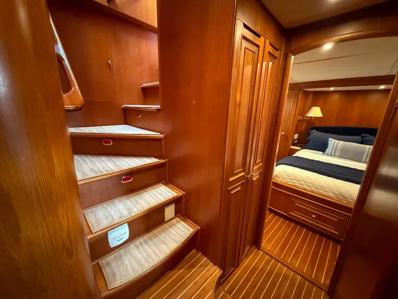 Slide: The Image of Grand Banks 64 Aleutian RP 2003 - 6048909