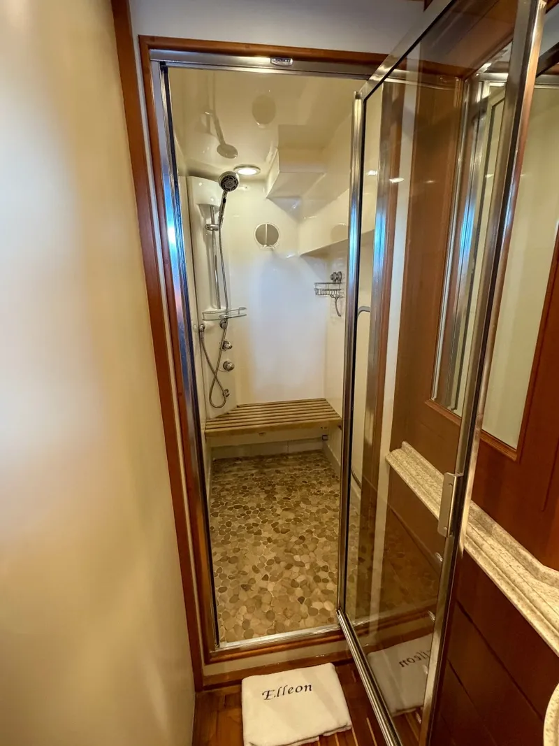 Slide: The Image of Grand Banks 64 Aleutian RP 2003 - 6048907