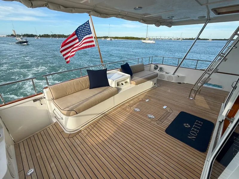 Slide: The Image of Grand Banks 64 Aleutian RP 2003 - 6048836