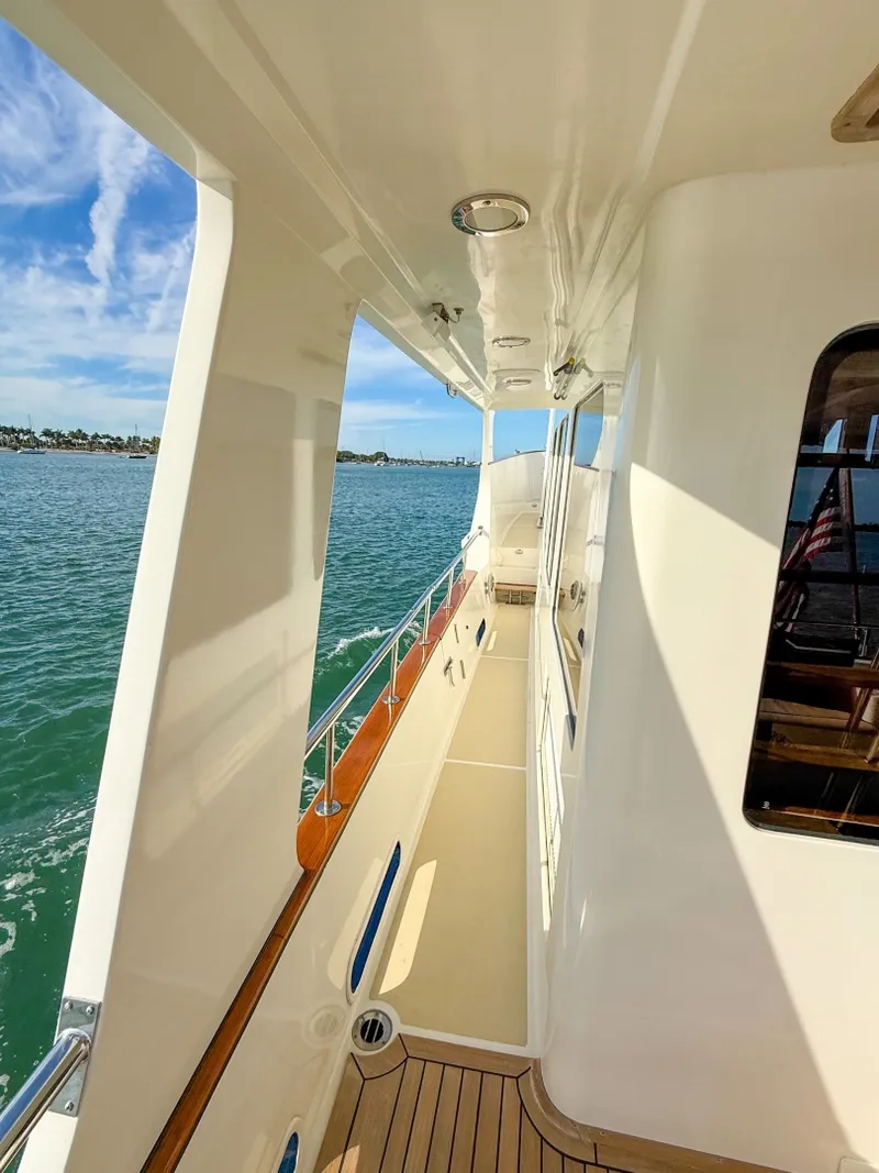 Slide: The Image of Grand Banks 64 Aleutian RP 2003 - 6048896