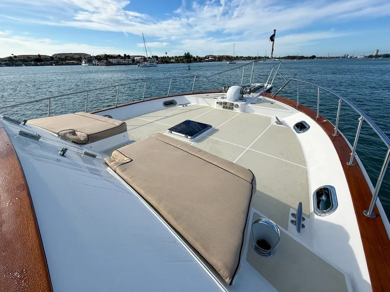 Slide: The Image of Grand Banks 64 Aleutian RP 2003 - 6048862