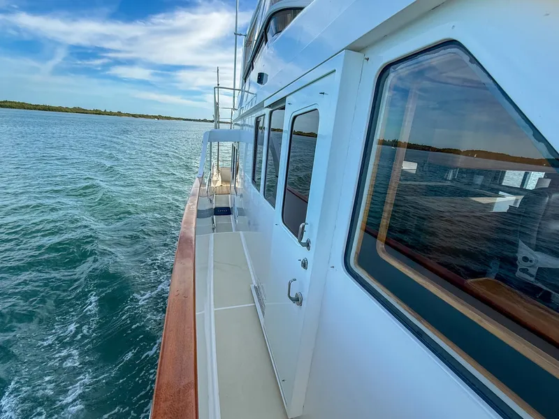 Slide: The Image of Grand Banks 64 Aleutian RP 2003 - 6048863