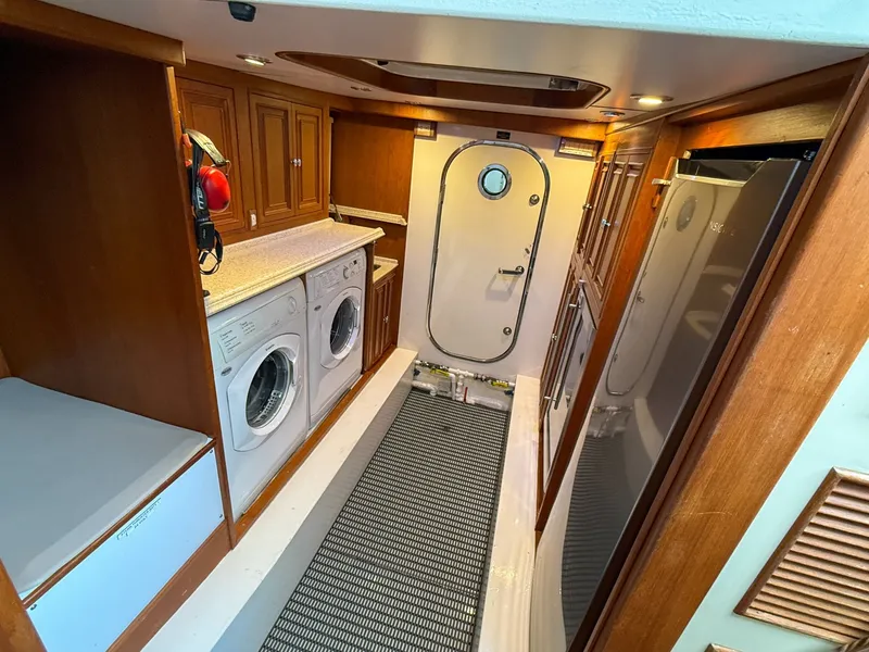 Slide: The Image of Grand Banks 64 Aleutian RP 2003 - 6048822