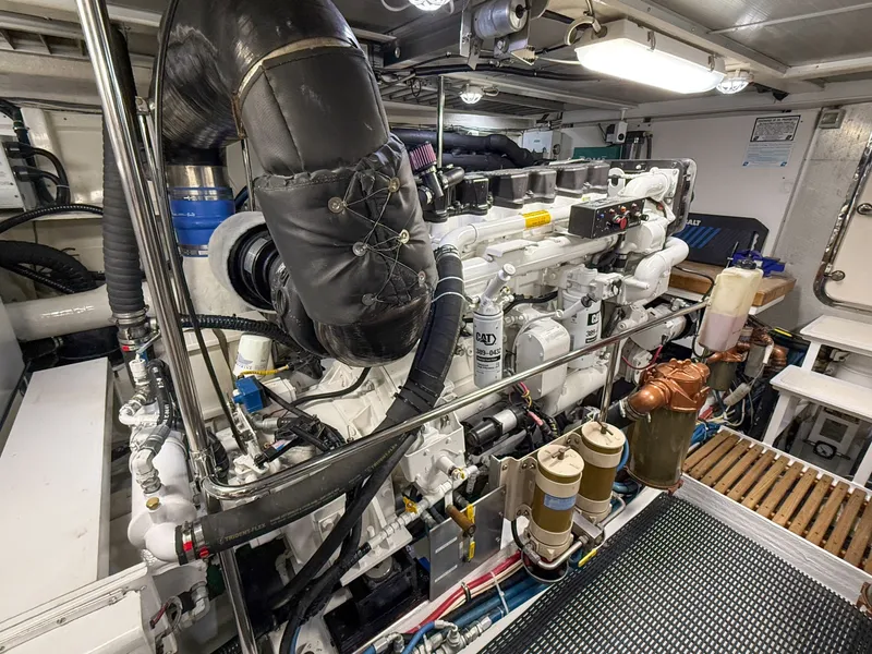 Slide: The Image of Grand Banks 64 Aleutian RP 2003 - 6048824