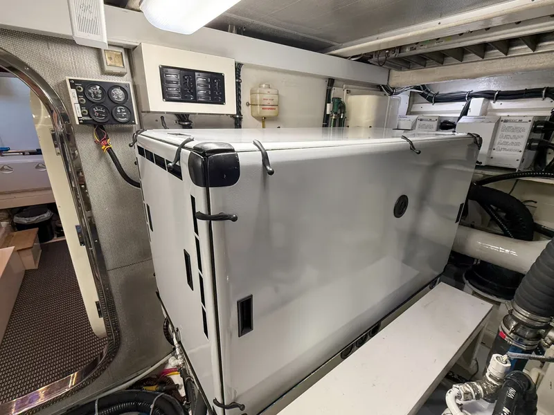 Slide: The Image of Grand Banks 64 Aleutian RP 2003 - 6048829