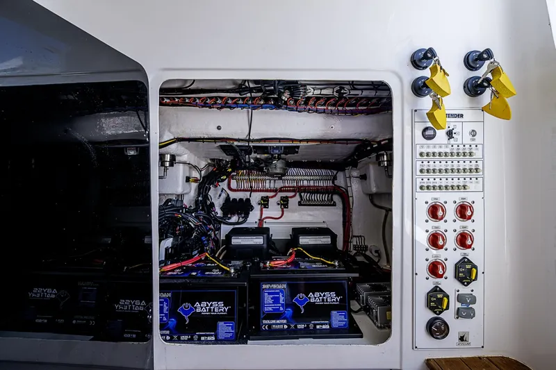 Slide: The Image of Contender 44ST 2021 - 6048530