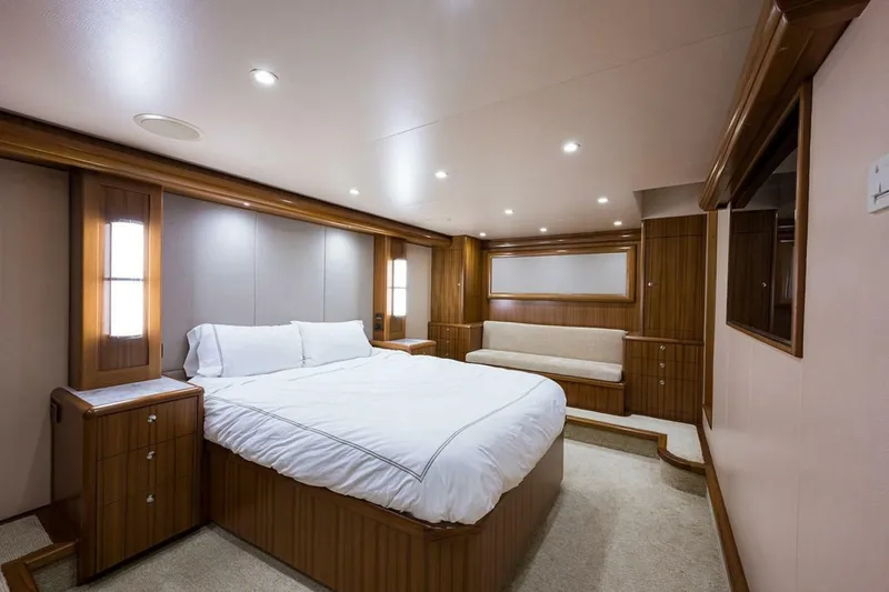 Slide: The Image of Weaver Custom Sportfish 2017 - 6049057