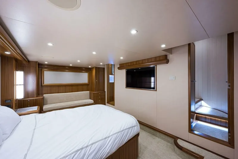 Slide: The Image of Weaver Custom Sportfish 2017 - 6049059