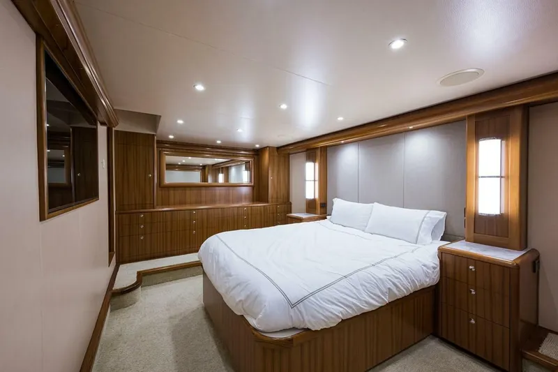 Slide: The Image of Weaver Custom Sportfish 2017 - 6049062