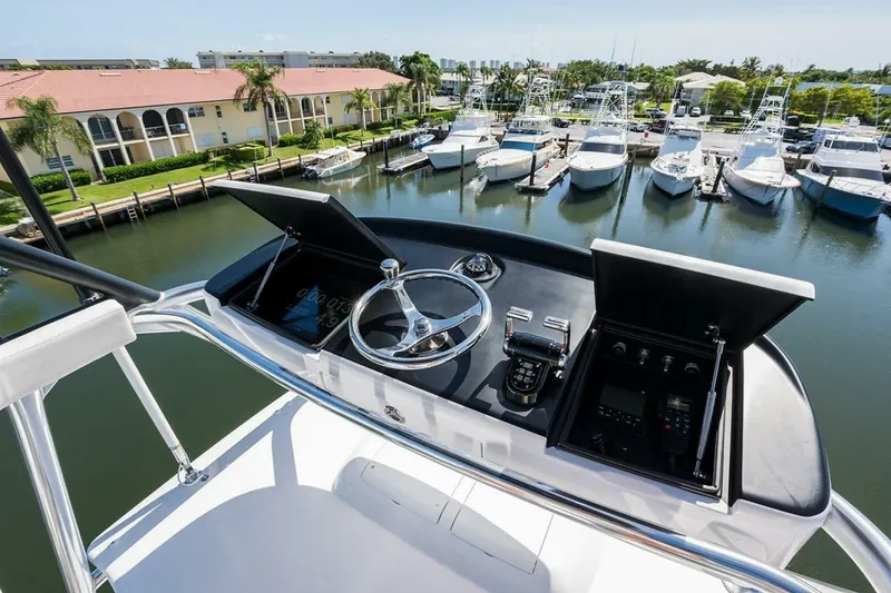 Slide: The Image of Weaver Custom Sportfish 2017 - 6049092