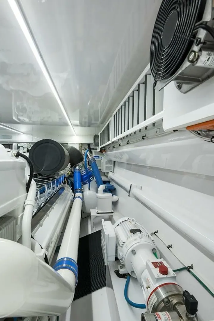 Slide: The Image of Weaver Custom Sportfish 2017 - 6049096