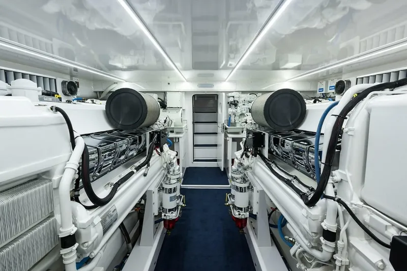 Slide: The Image of Weaver Custom Sportfish 2017 - 6049099