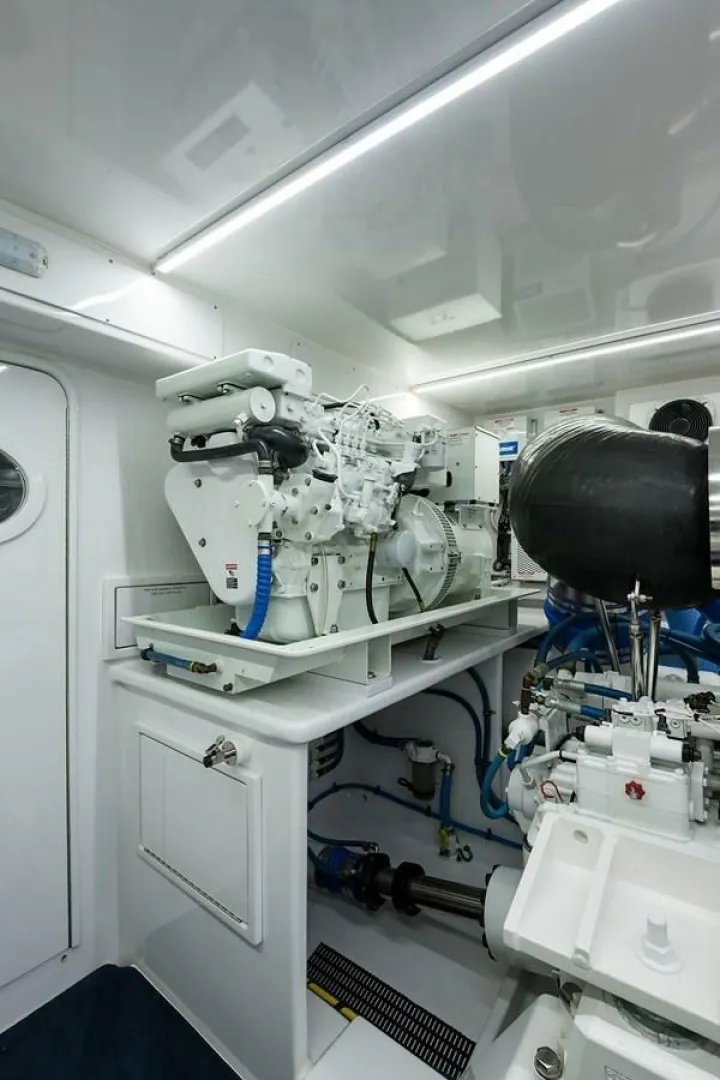 Slide: The Image of Weaver Custom Sportfish 2017 - 6049101