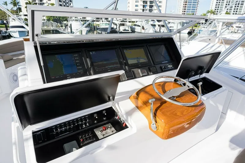 Slide: The Image of Weaver Custom Sportfish 2017 - 6049030