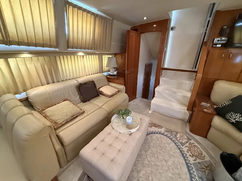 Slide: The Image of Carver Yachts 44 CMY 2006 - 6052215