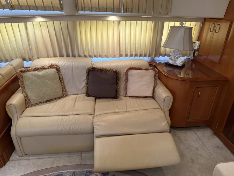 Slide: The Image of Carver Yachts 44 CMY 2006 - 6055030