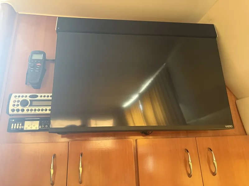 Slide: The Image of Carver Yachts 44 CMY 2006 - 6054959