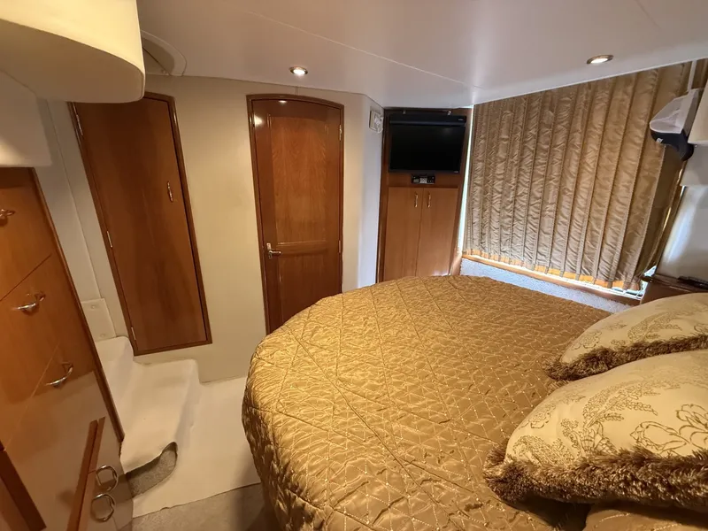 Slide: The Image of Carver Yachts 44 CMY 2006 - 6052196