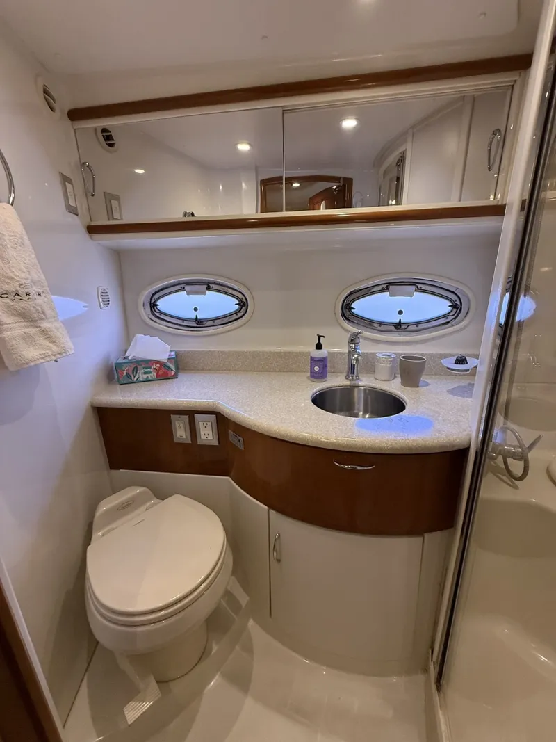 Slide: The Image of Carver Yachts 44 CMY 2006 - 6052197