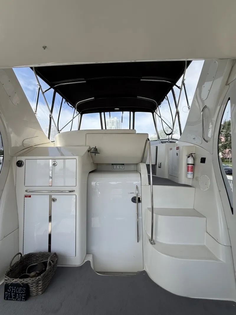 Slide: The Image of Carver Yachts 44 CMY 2006 - 6052397