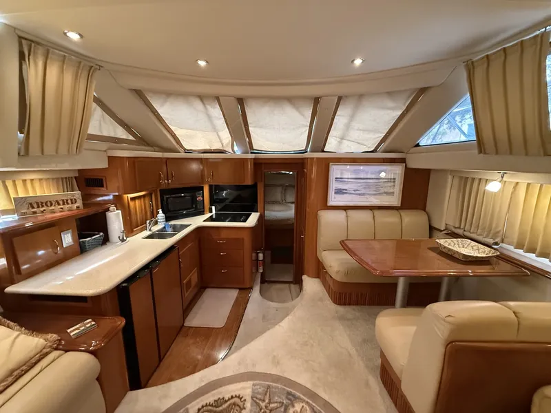 Slide: The Image of Carver Yachts 44 CMY 2006 - 6052203