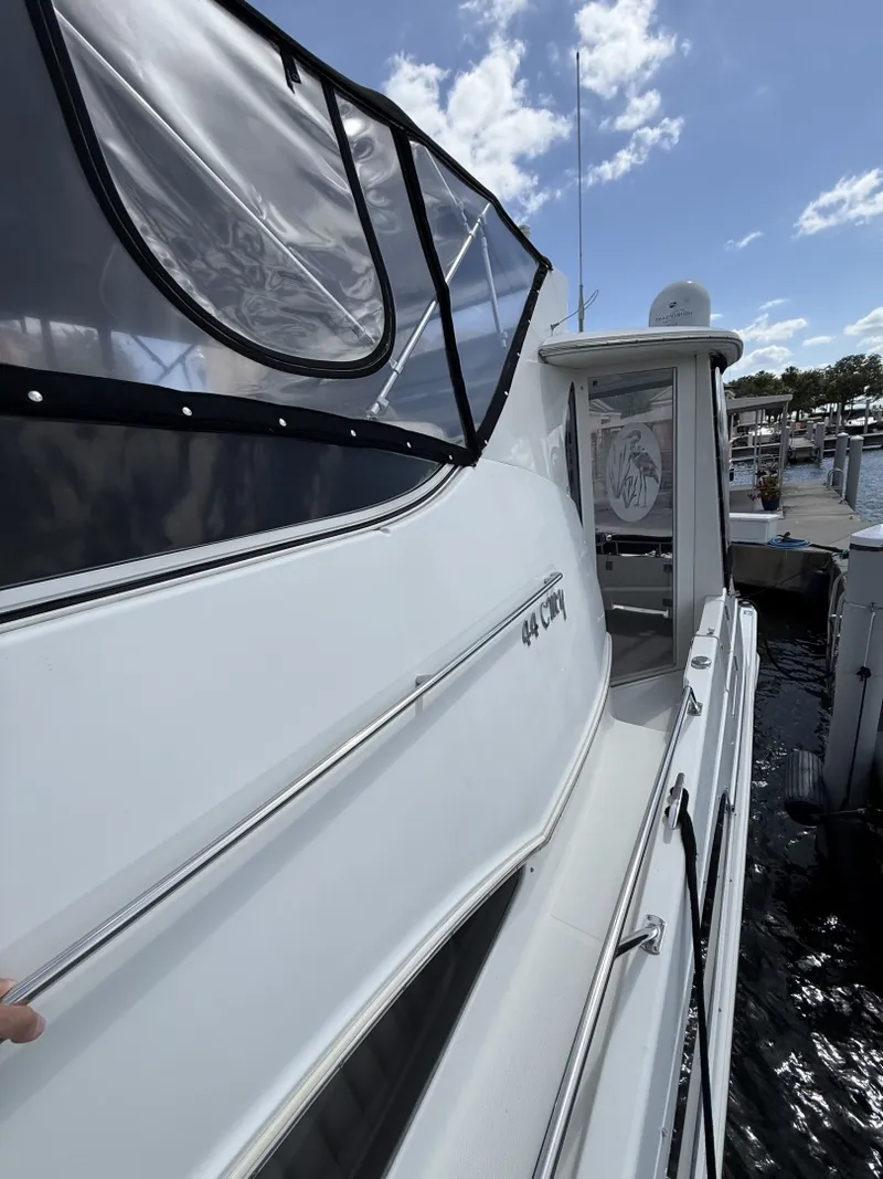 Slide: The Image of Carver Yachts 44 CMY 2006 - 6052651