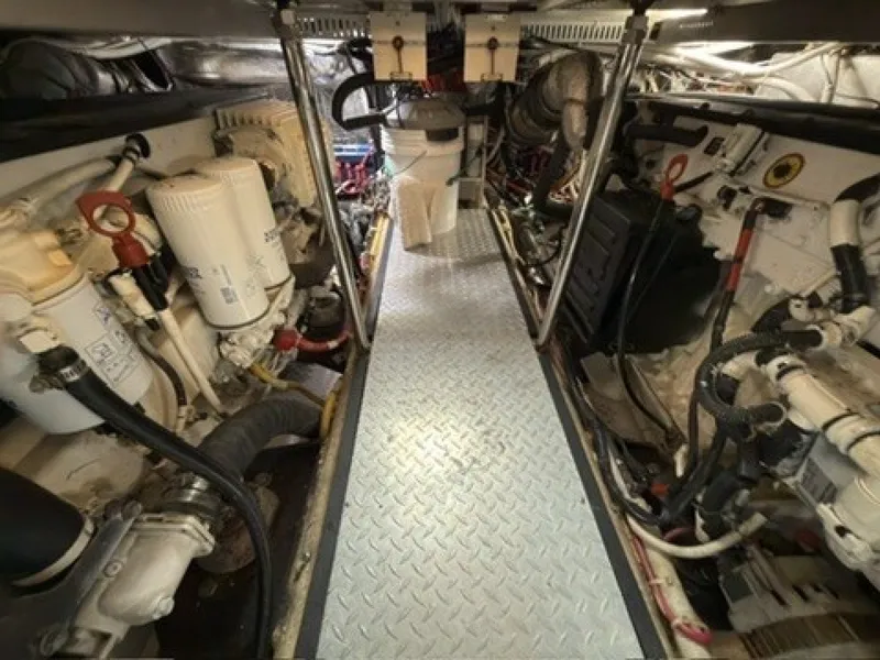 Slide: The Image of Carver Yachts 44 CMY 2006 - 6052716