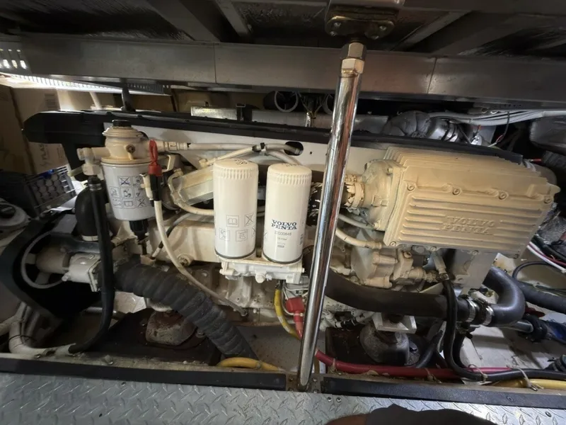 Slide: The Image of Carver Yachts 44 CMY 2006 - 6052718