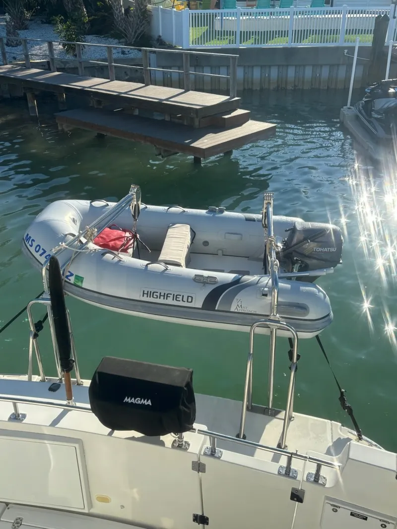 Slide: The Image of Carver Yachts 44 CMY 2006 - 6052731