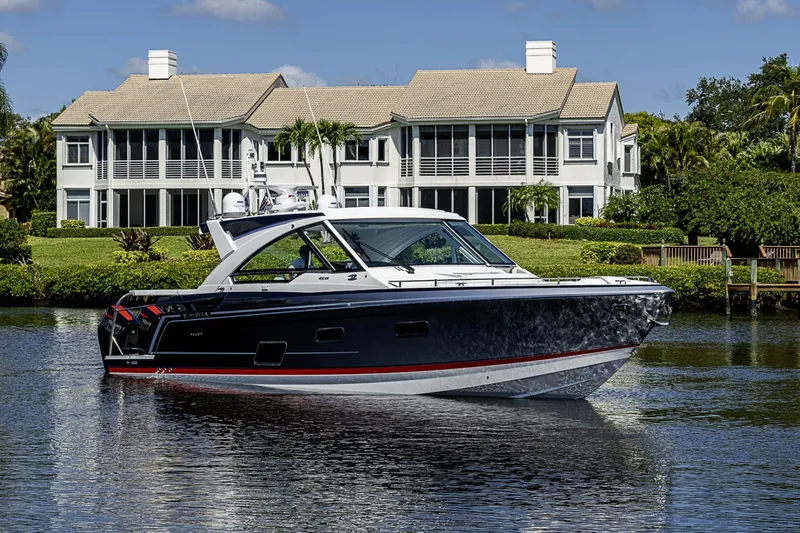 Slide: The Image of Formula 400 Super Sport Crossover 2024 - 6064233