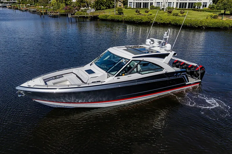 Slide: The Image of Formula 400 Super Sport Crossover 2024 - 6064242