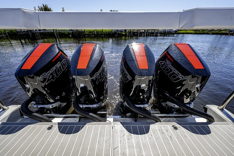 Slide: The Image of Formula 400 Super Sport Crossover 2024 - 6064189