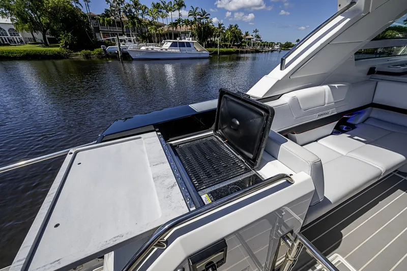 Slide: The Image of Formula 400 Super Sport Crossover 2024 - 6064239