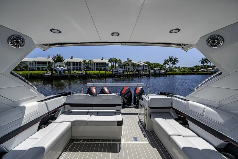 Slide: The Image of Formula 400 Super Sport Crossover 2024 - 6064201