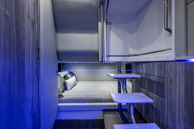 Slide: The Image of Formula 400 Super Sport Crossover 2024 - 6064186