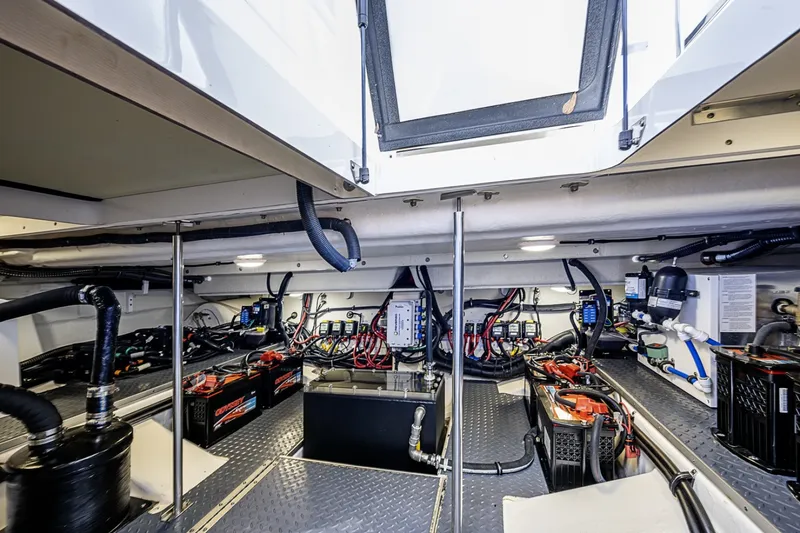 Slide: The Image of Formula 400 Super Sport Crossover 2024 - 6064198