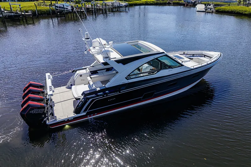 Slide: The Image of Formula 400 Super Sport Crossover 2024 - 6064165