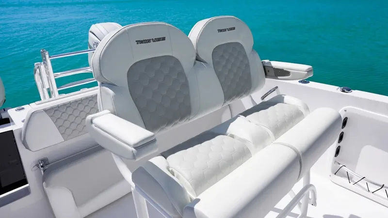 Slide: The Image of Twin Vee 240 GFX2 CC 2026 - 6050114