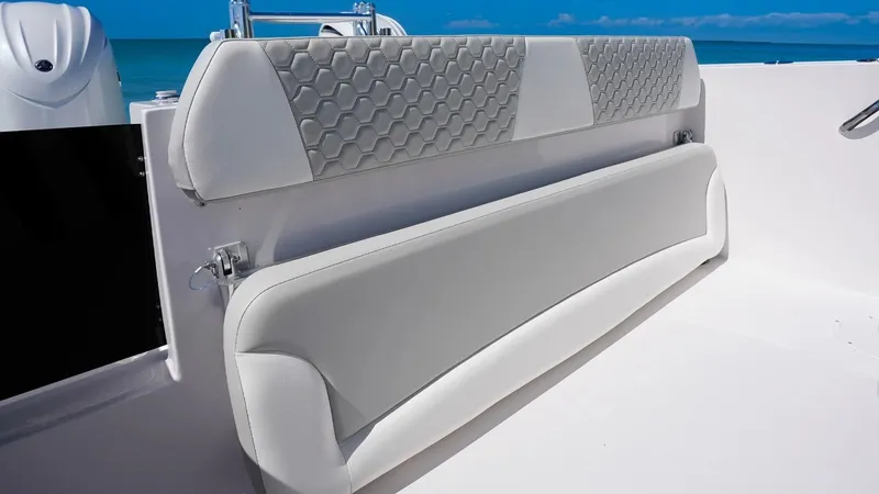 Slide: The Image of Twin Vee 240 GFX2 CC 2026 - 6050112