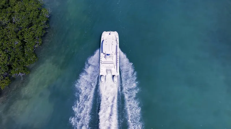 Slide: The Image of Twin Vee 240 GFX2 CC 2026 - 6050119