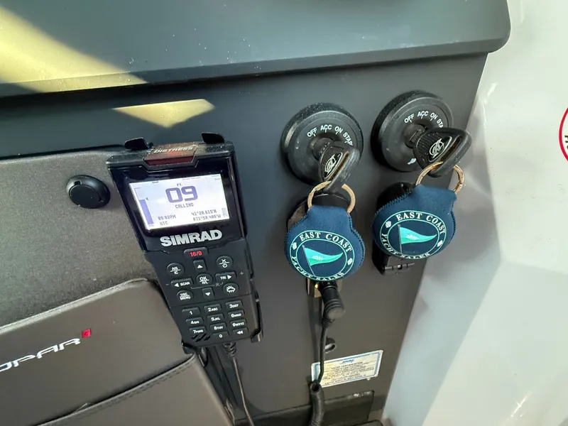 Slide: The Image of Axopar 37 XC Cross Cabin 2024 - 6050268