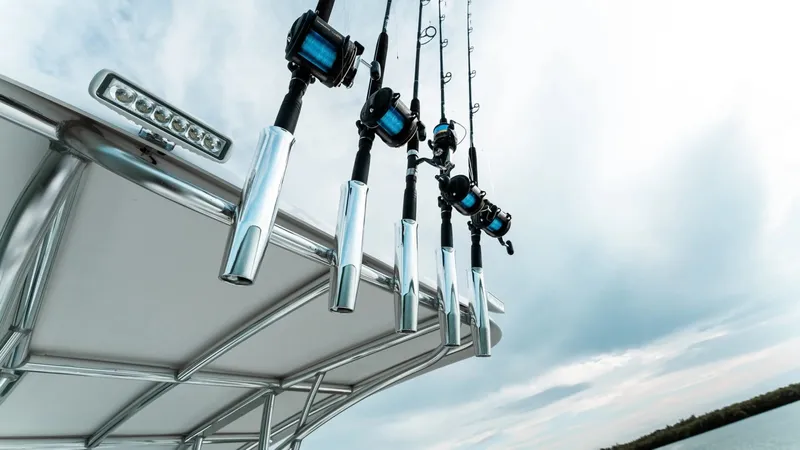 Slide: The Image of Twin Vee 240 STX CC 2026 - 6050284