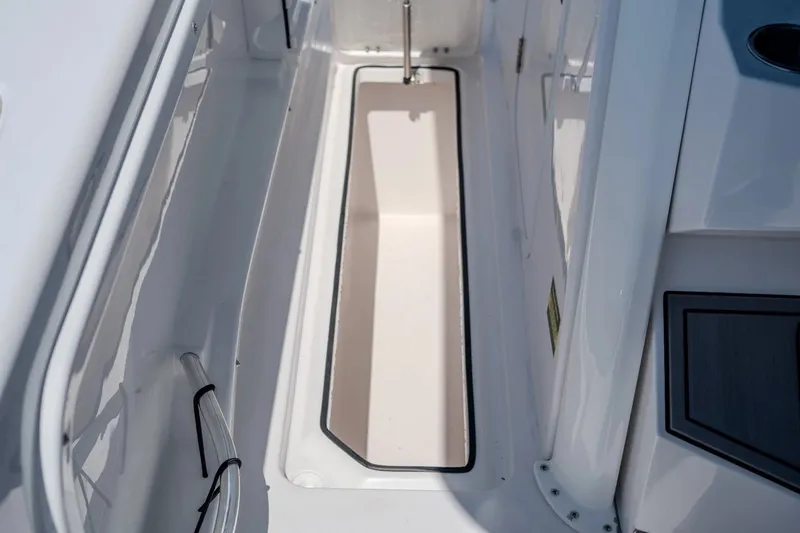 Slide: The Image of Twin Vee 260 GFX2 CC 2026 - 6050797